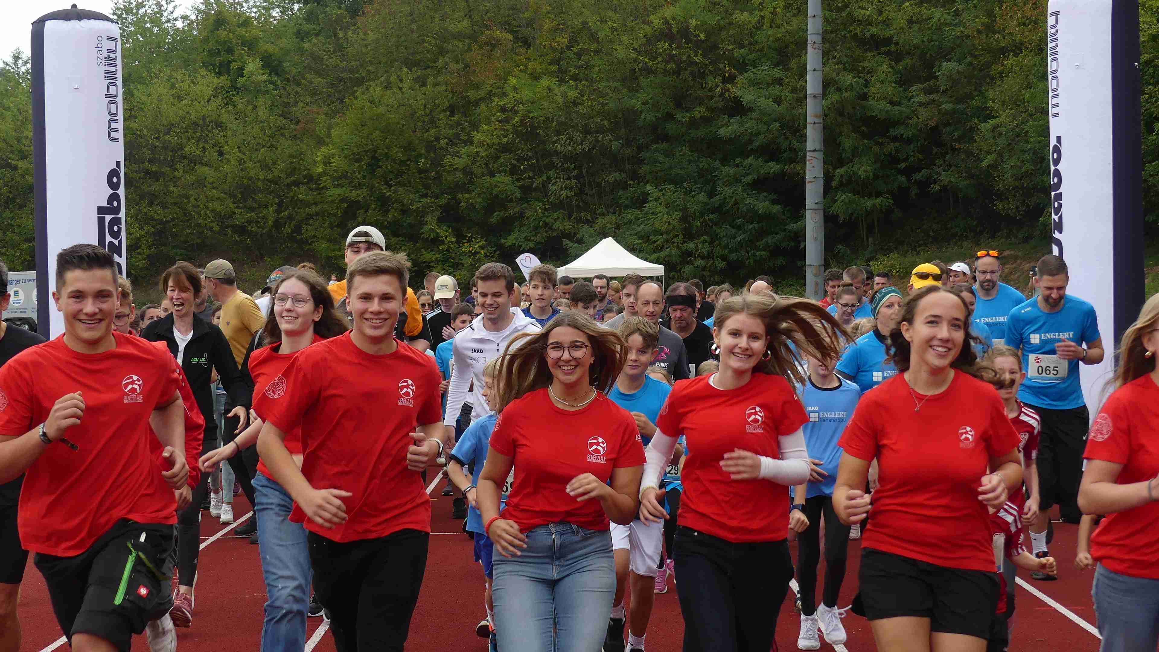 Bild vom 15. Benefizlauf im Jahr 2025. Dies ist das 99. Bild.